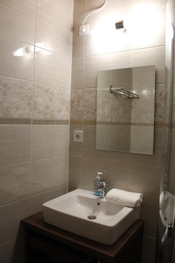 Natura Panzio&Apartmanhaz Orfu Bagian luar foto