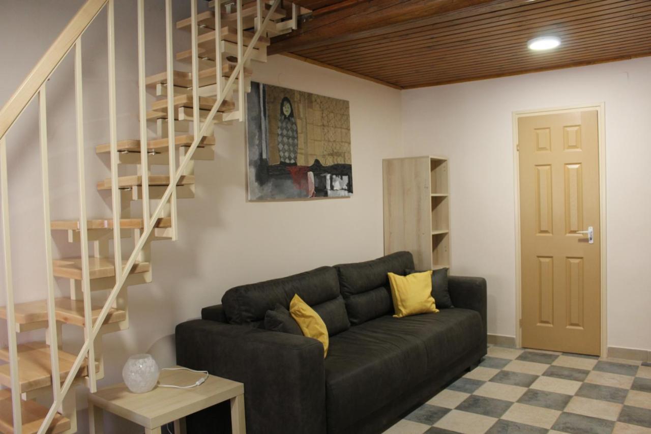 Natura Panzio&Apartmanhaz Orfu Bagian luar foto
