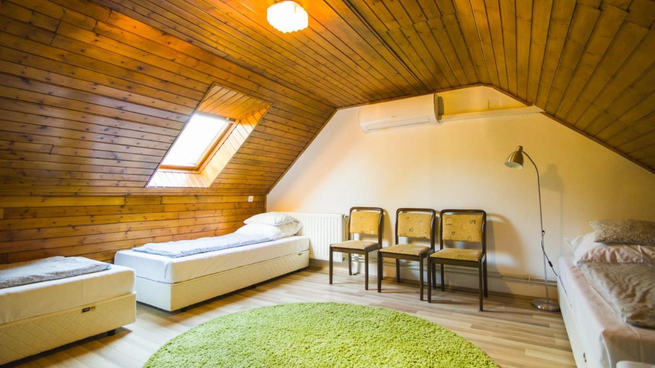 Natura Panzio&Apartmanhaz Orfu Bagian luar foto