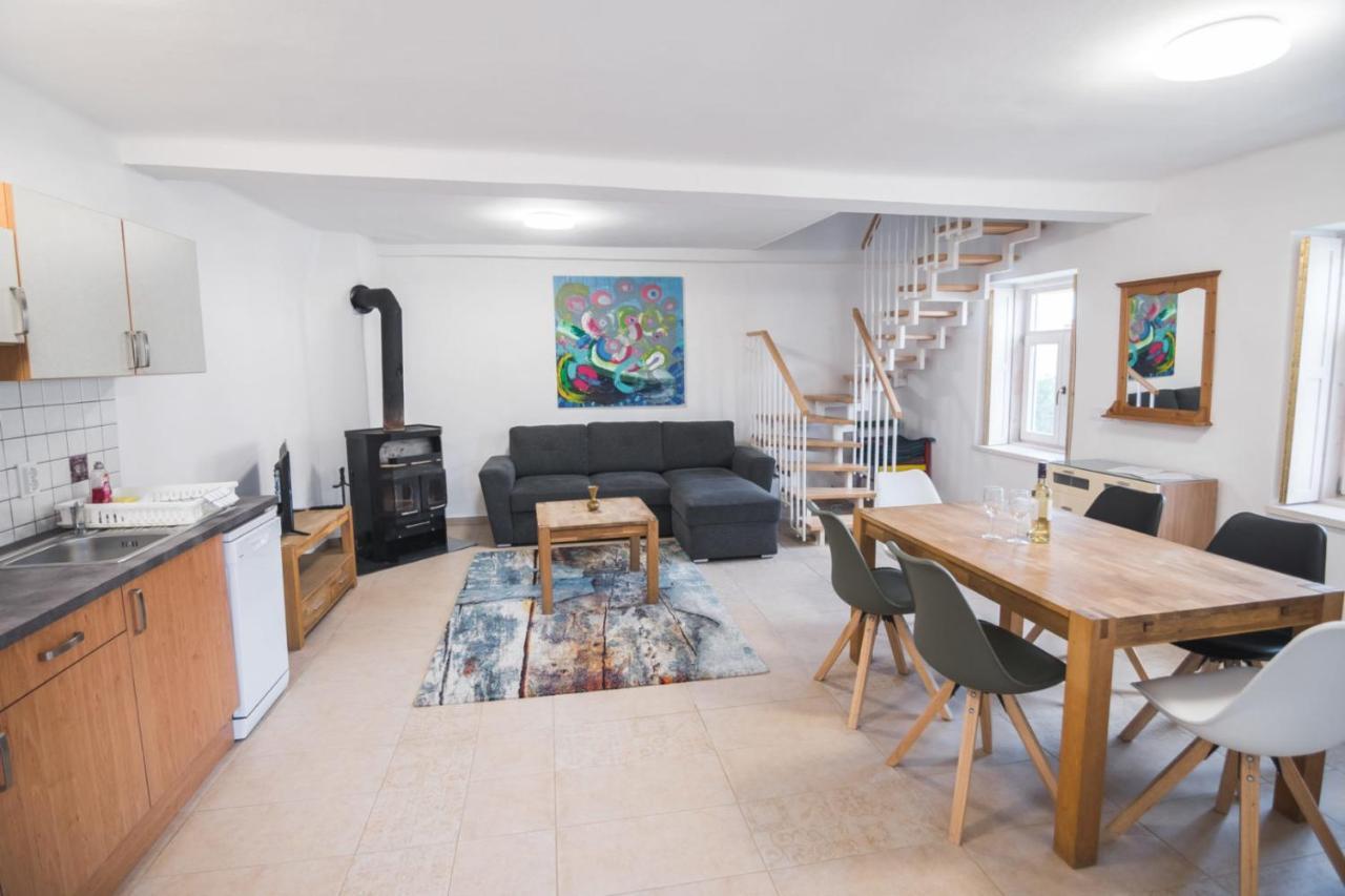 Natura Panzio&Apartmanhaz Orfu Bagian luar foto