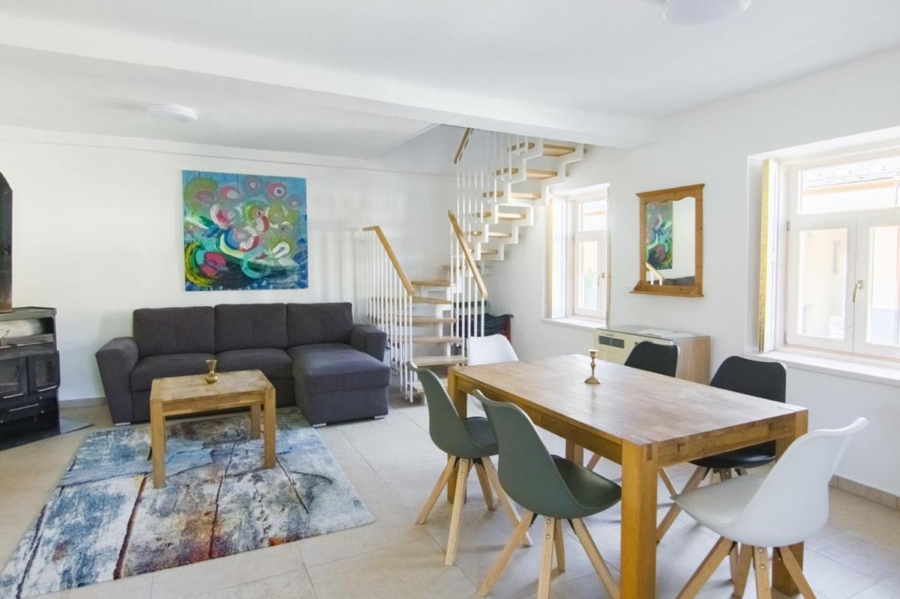 Natura Panzio&Apartmanhaz Orfu Bagian luar foto