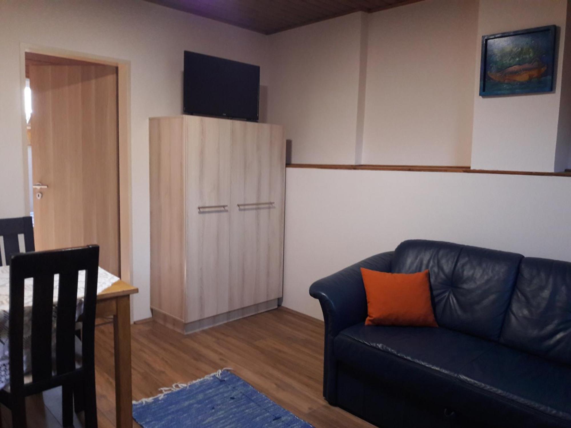 Natura Panzio&Apartmanhaz Orfu Ruang foto