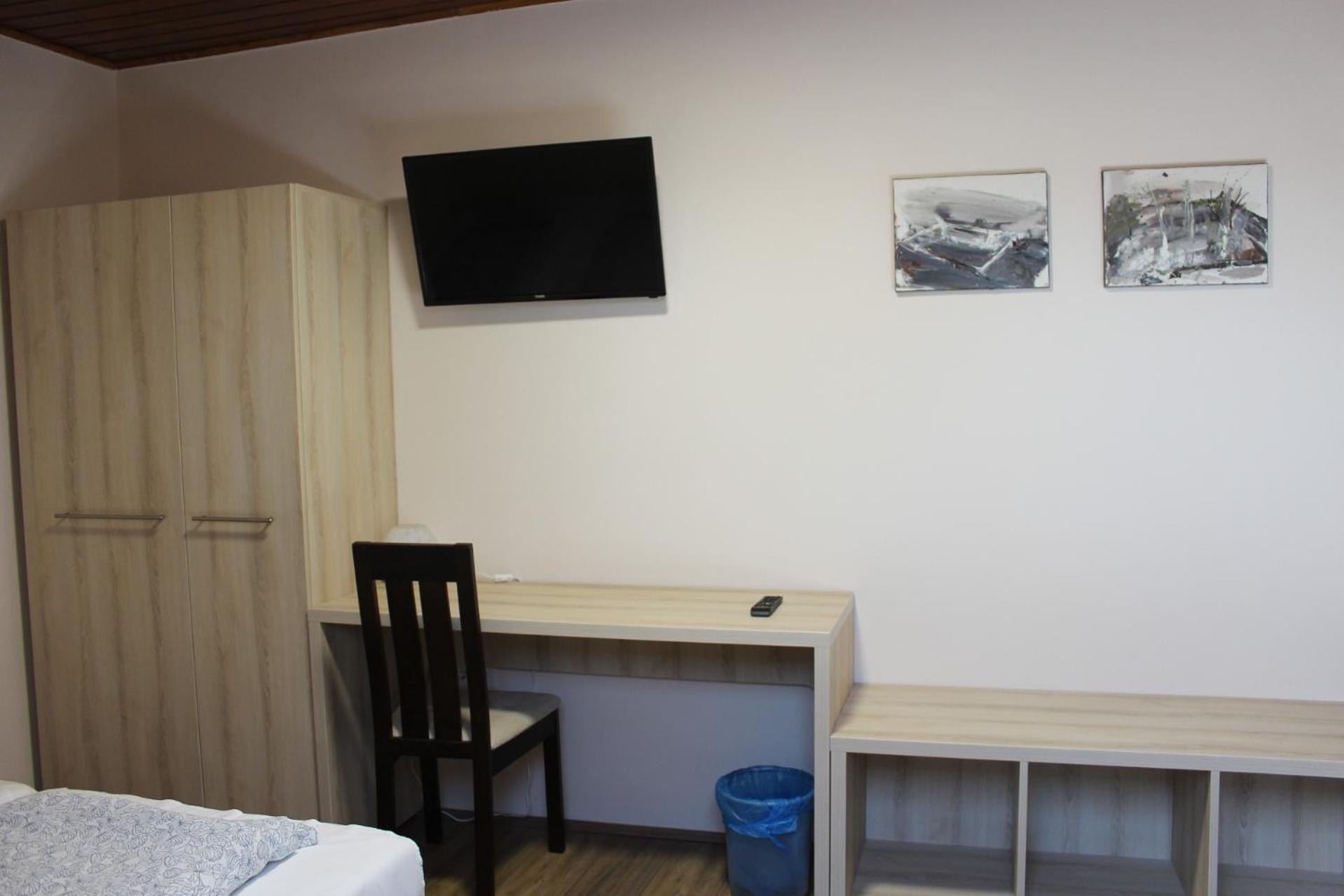 Natura Panzio&Apartmanhaz Orfu Ruang foto