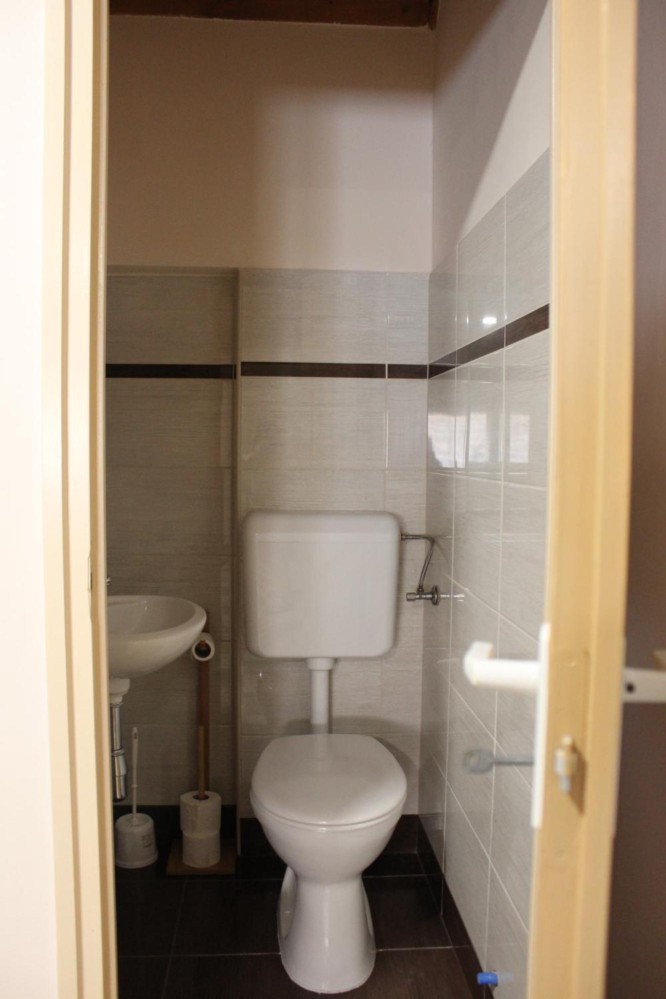 Natura Panzio&Apartmanhaz Orfu Ruang foto